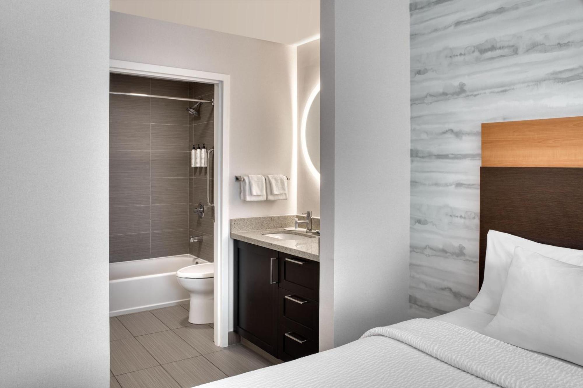 Towneplace Suites By Marriott Belleville Exterior photo