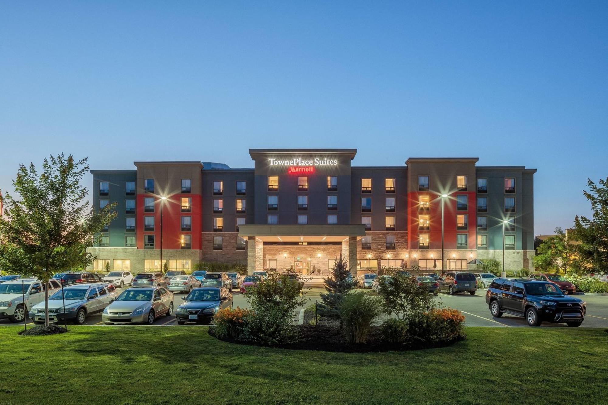 Towneplace Suites By Marriott Belleville Exterior photo