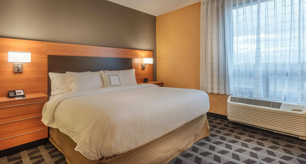 Towneplace Suites By Marriott Belleville Exterior photo